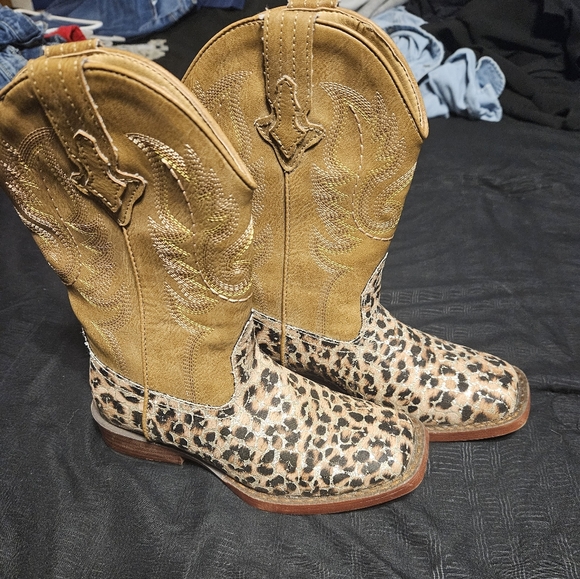 Girls Roper Boots - Picture 2 of 3